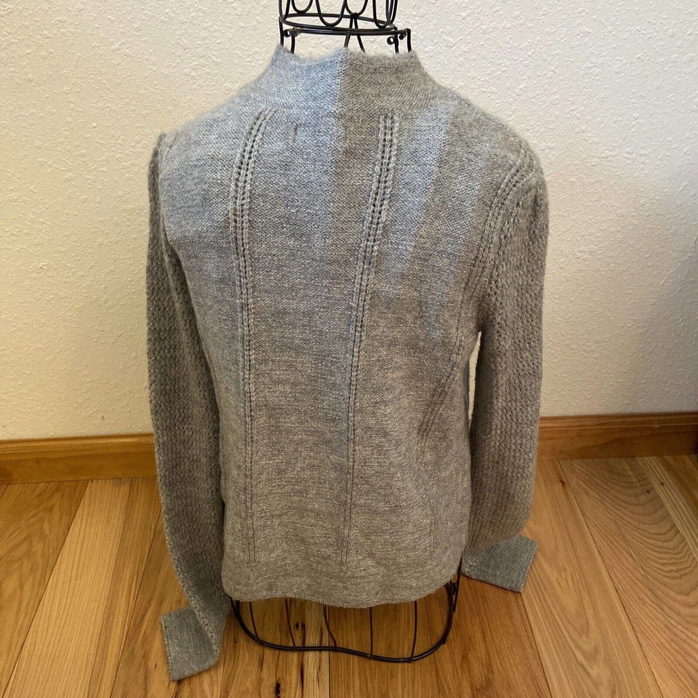 LAUREN CONRAD Women’s Gray Sweater Size XS New With Tags - Picture 2 of 5